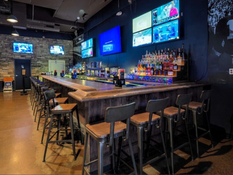 The Roost Sports Bar & Cafe