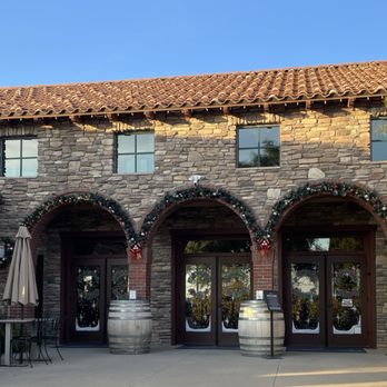 Lorimar Vineyards and Winery