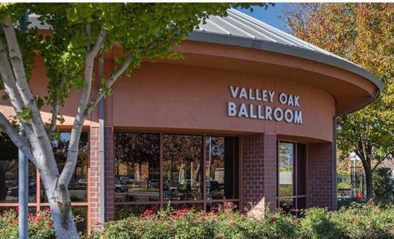 Wackford Valley Oak Ballroom