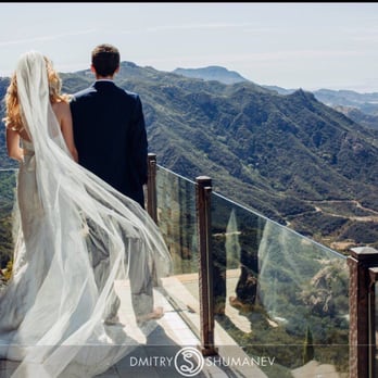 Malibu Rocky Oaks Estate Vineyards