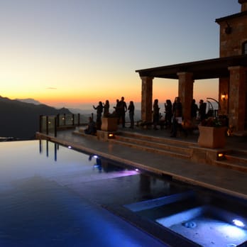 Malibu Rocky Oaks Estate Vineyards