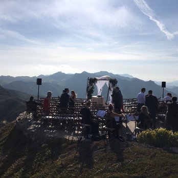 Malibu Rocky Oaks Estate Vineyards