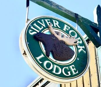 Silver Fork Lodge and Restaurant