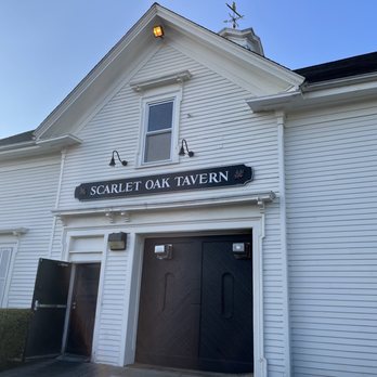 Scarlet Oak Tavern