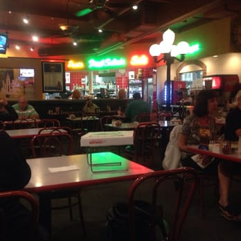 Eddie's Italian Eatery