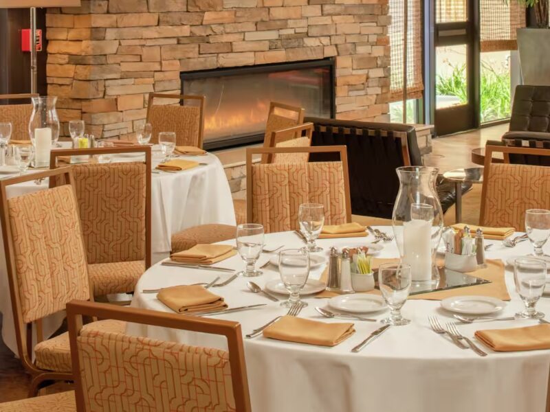 DoubleTree by Hilton Hotel San Francisco Airport