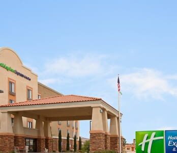 Holiday Inn Express & Suites Twentynine Palms-Joshua Tree