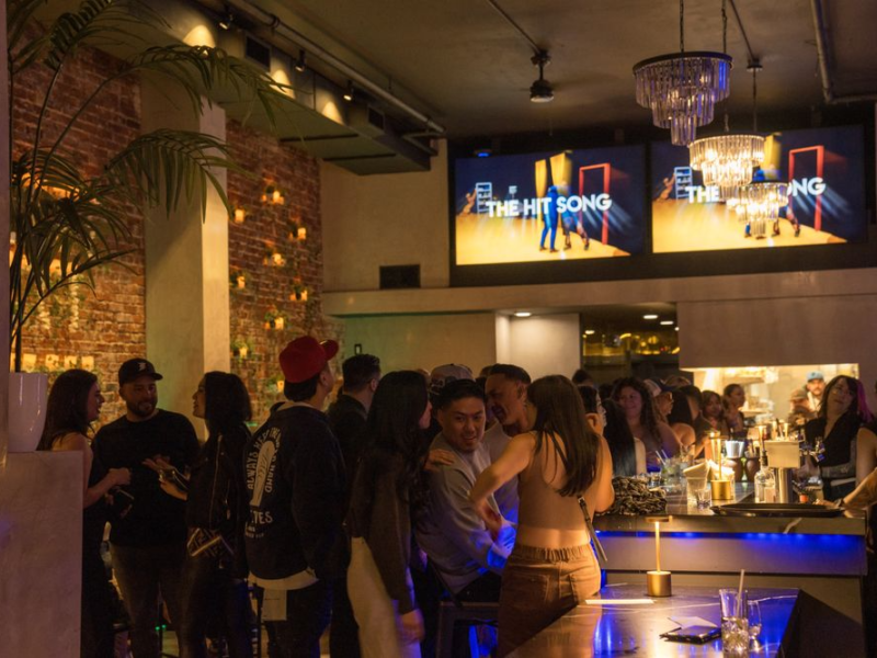 ZOË Cocktail Bar & Bites