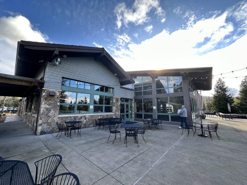 Iron & Vine Restaurant Bar & Events