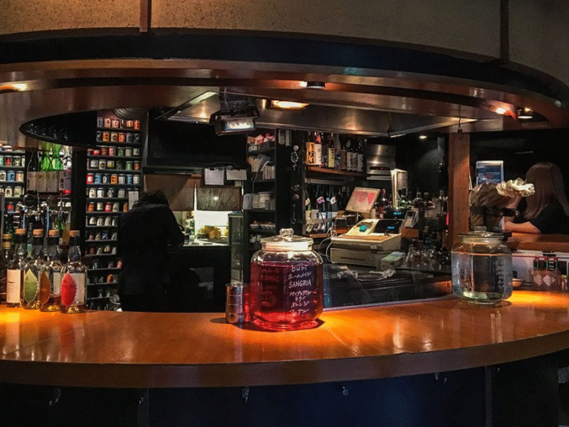 Buri Stand Bar & Restaurant (Tachigui Sakaba Buri)