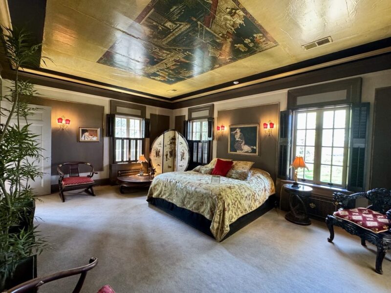 Grand Island Mansion