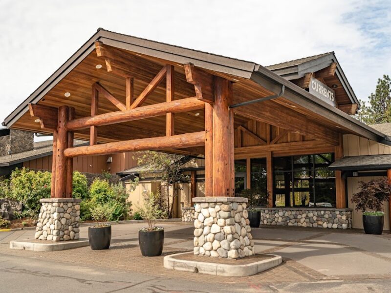 The Riverhouse on the Deschutes