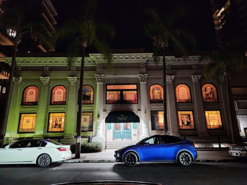 The Abbey on Fifth Avenue