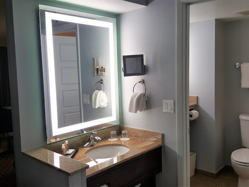 The Rosen Plaza Hotel