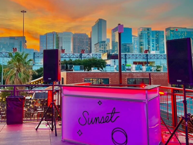 The Rooftop Lounge Houston