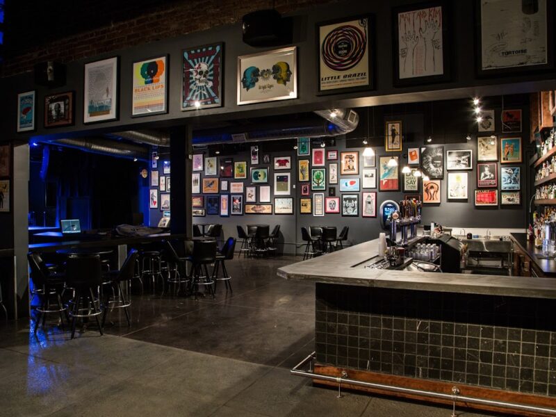 The Waiting Room Lounge