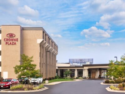 The Crowne Plaza Milwaukee Airport