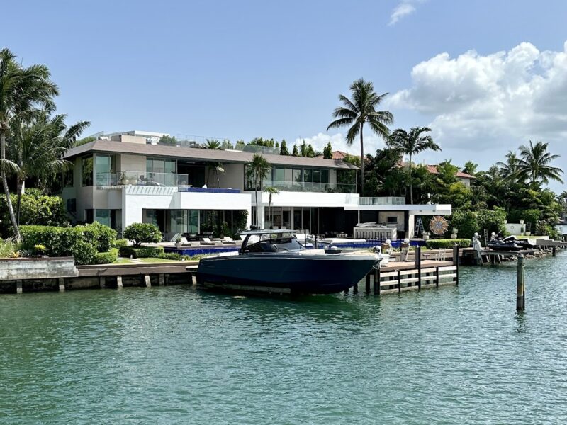 The Miamarina at Bayside