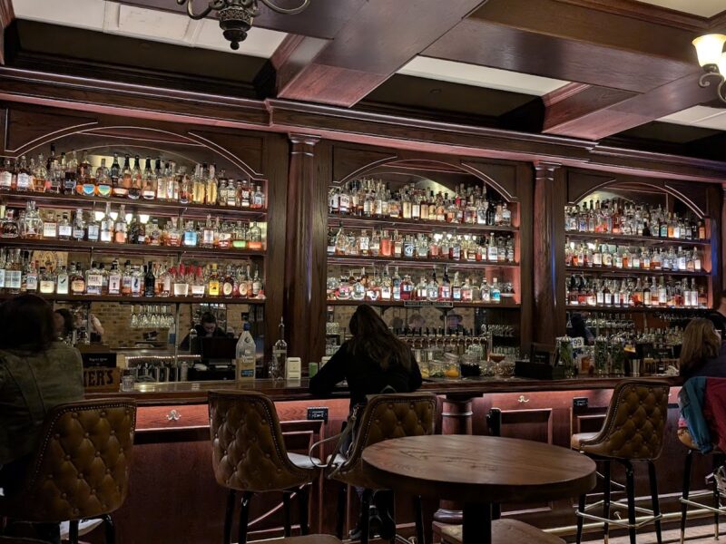 The Speak Easy Lounge