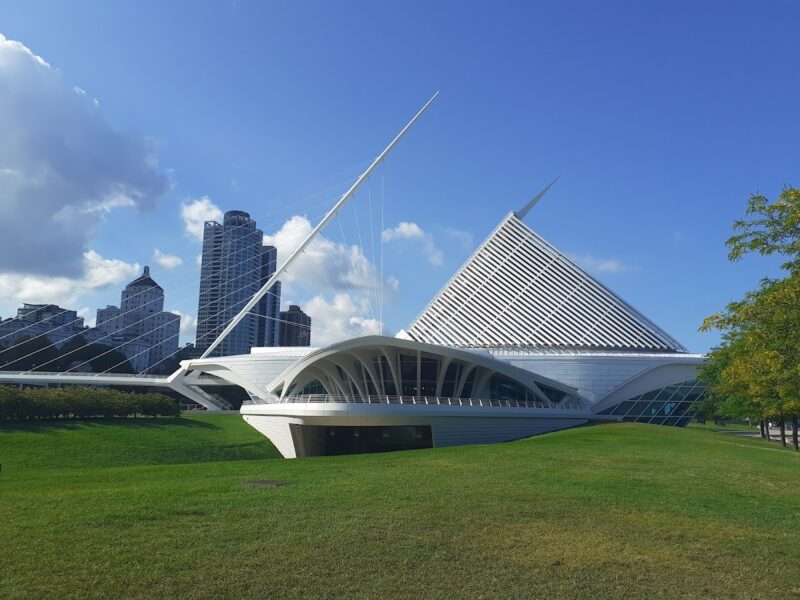 The Milwaukee Art Museum