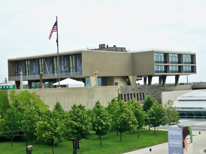 The War Memorial Center