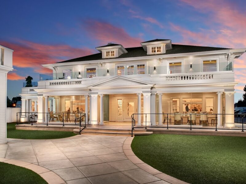 The Anaheim White House