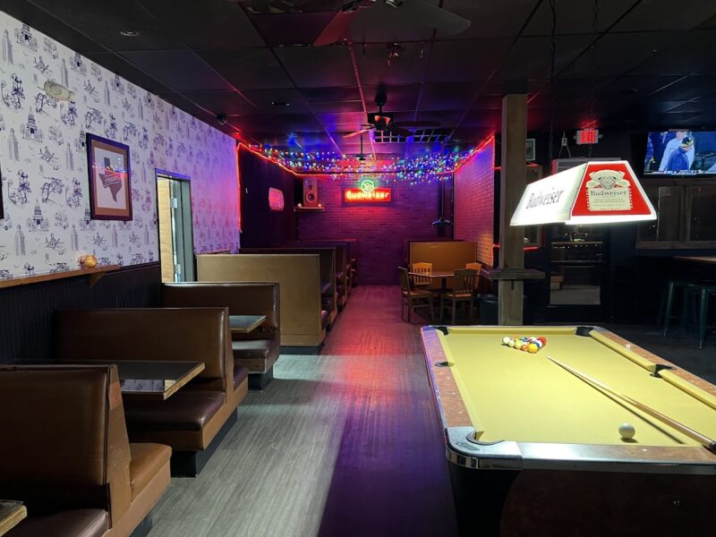 The Oak Lounge