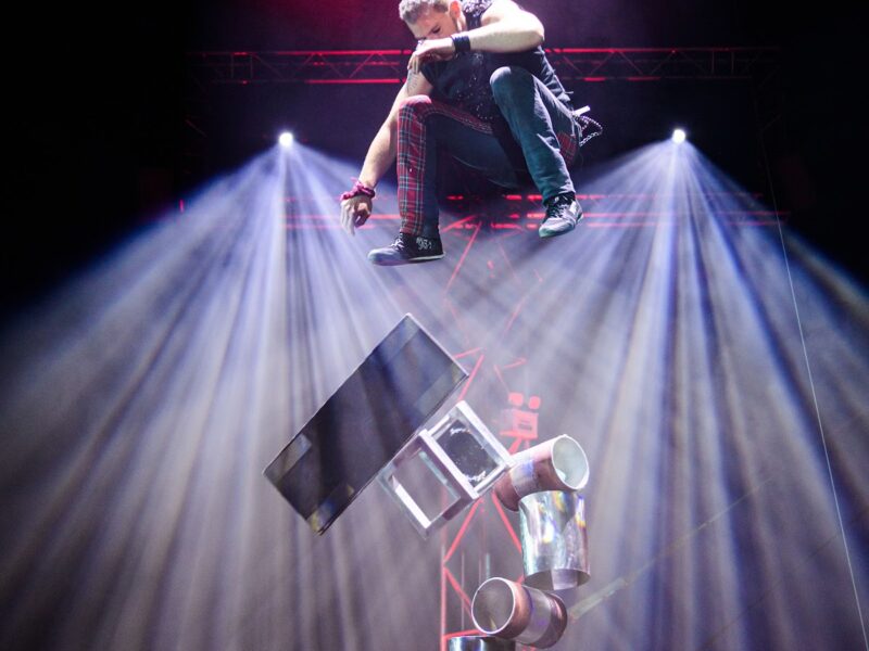 Entertainment Agency London at Circus Stardust Entertainment